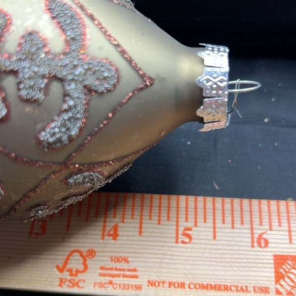 Teardrop Glass hand painted embellished upscale Christmas ornament - Picture 7 of 10